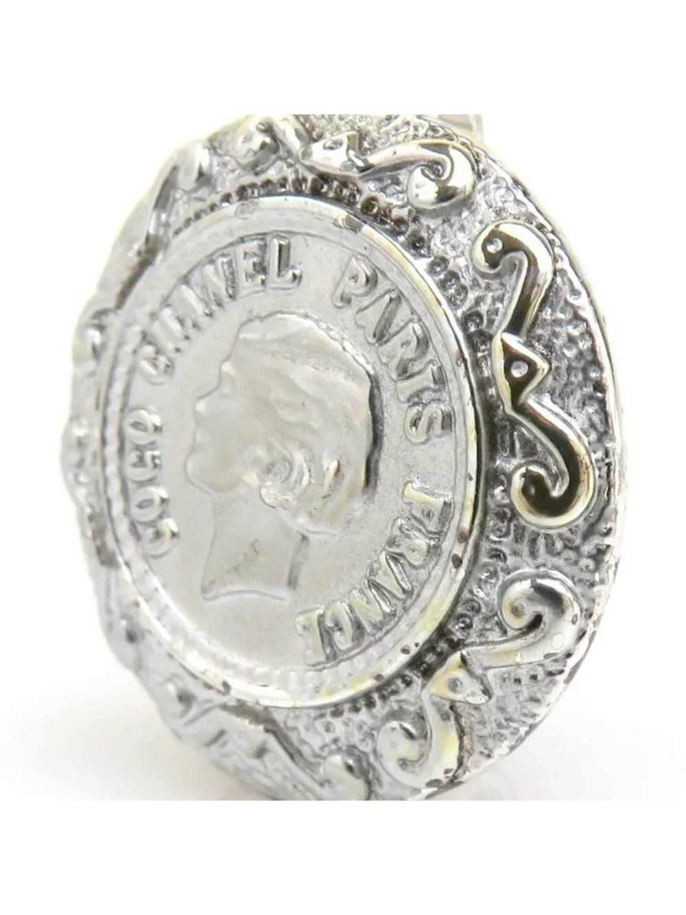 Chanel Earrings Mademoiselle Silver